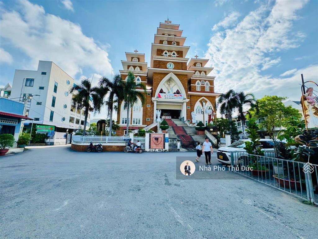 Mặt tiền 5 tầng  quận 2  hẻm ôtô thông  khu cao tầng  khu hiếm nhà bán  hoàn công đầy đủ