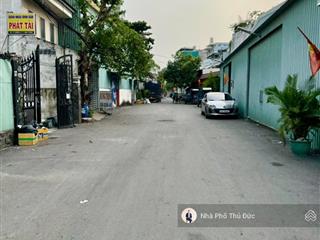 Mặt tiền 1 tầng  bình trưng quận 2  đường ôtô thông  gần lê văn thịnh