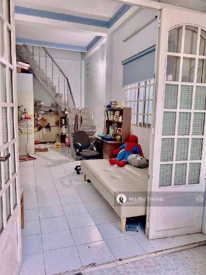 Bán nhà mặt tiền 2 tầng  đường ôtô thông  trục đỗ xuân hợp  ga metro