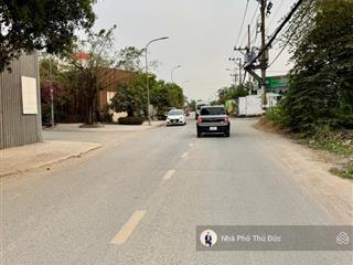 Bán nhà 2 tầng  ô tô đỗ cửa  tặng nội thất trường lưu  long trường