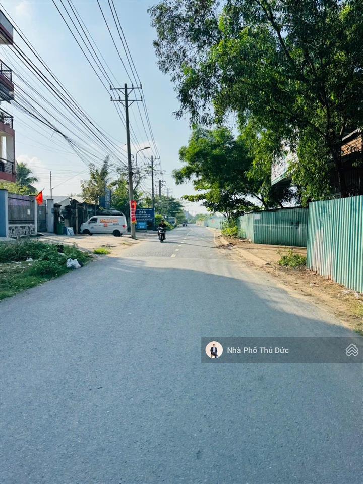 Bán nhà mặt tiền 3 tầng  ngay trường phú hữu  gần global city