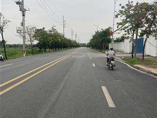 Bán nhà mặt đường đông lai, liên hồng, đan phượng, hà nội, diện tích 260m2 mặt tiền 8.2m, nở hậu