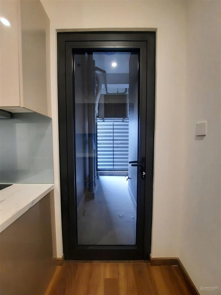 Chủ nhà cần bán căn góc 2pn  2wc tòa zr1 tầng đẹp view thoáng tiện ích cao cấp  giá 4,55 tỷ