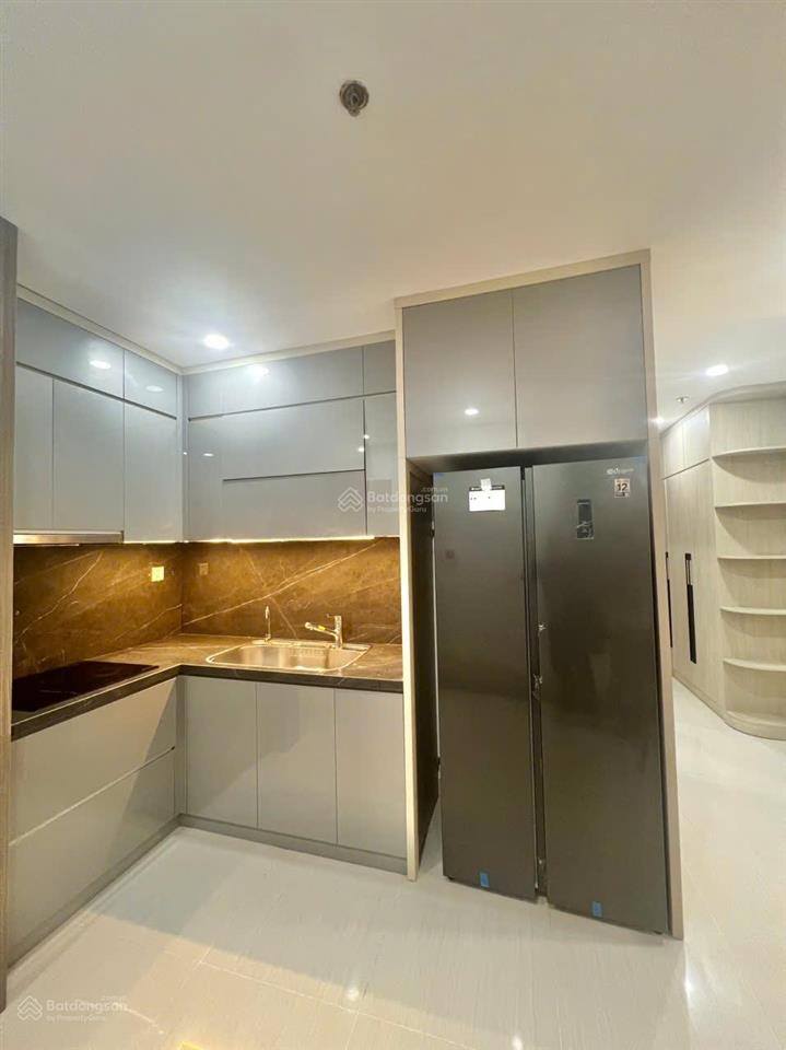 Cần bán căn 2pn  1wc diện tích 55m2 full nội thất đẹp hướng đông bắc, giá 3,5 tỷ,  0968 187 ***