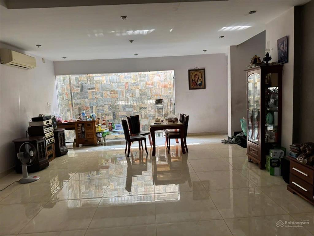 Bán nhà mặt tiền kha vạn cân, 194 m2, diện tích sàn 341m. giá 28ty5 tl