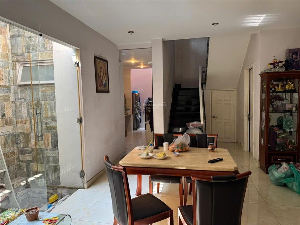 Bán nhà mặt tiền kha vạn cân, 194 m2, diện tích sàn 341m. giá 28ty5 tl