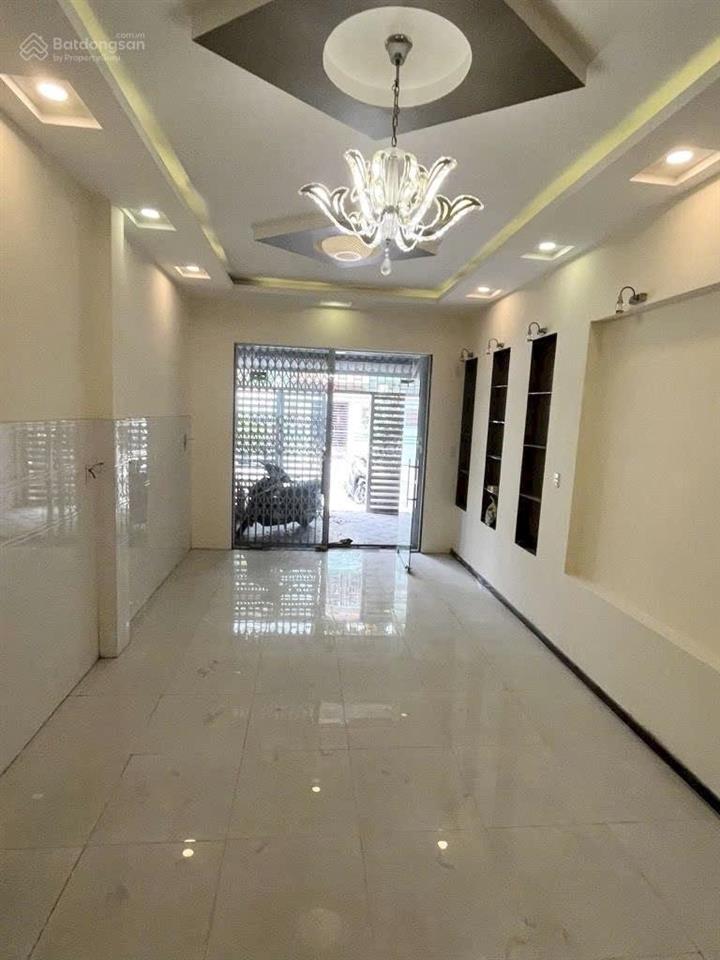 Nhà đường 12m có lề  tô hiệu  4x20  4tầng  khu vip tân phú  9.2 tỷ