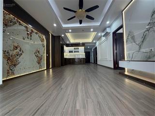 Royal city, 104m, nhà hướng đẹp, tiện ích bạt ngàn, 3pn, 2wc, chỉ hơn 100tr/m.