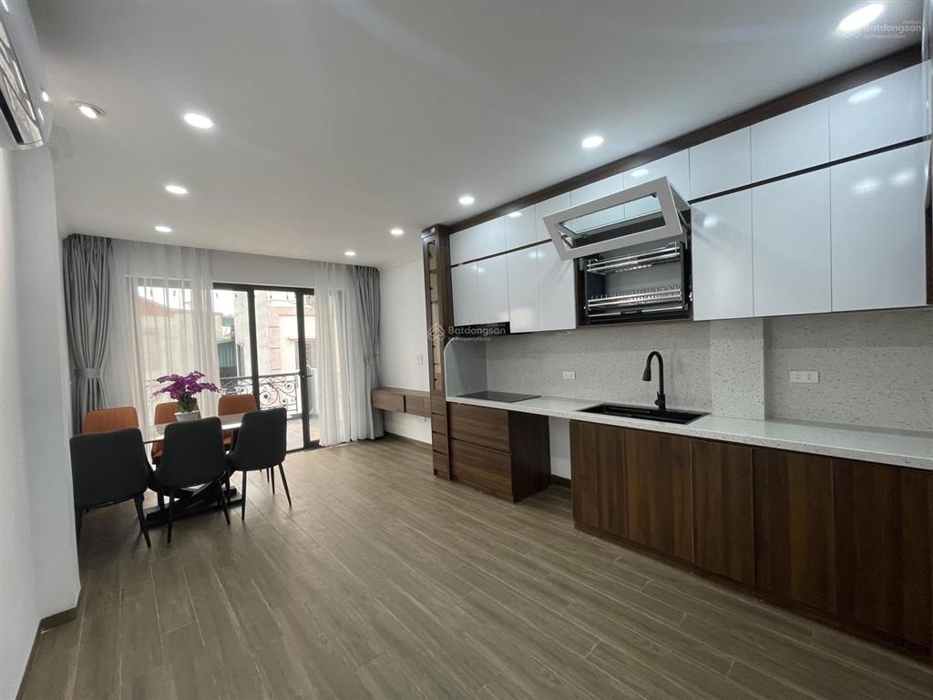 Bán nhà tôn đức thắng 48m2, 6 tầng thang máy, cách phố 10m, full nội thất