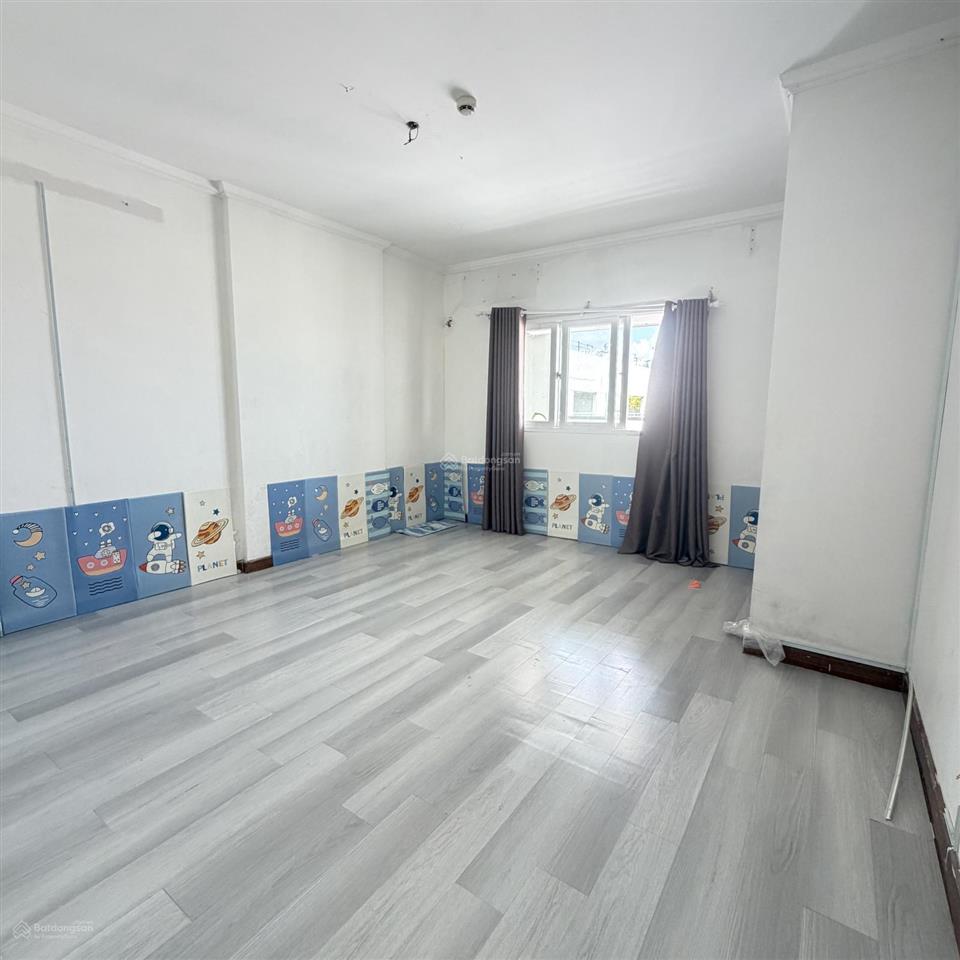 Bán penthouse green town bình tân 181m2, 3pn, sổ hồng riêng, giá 4,8 tỷ