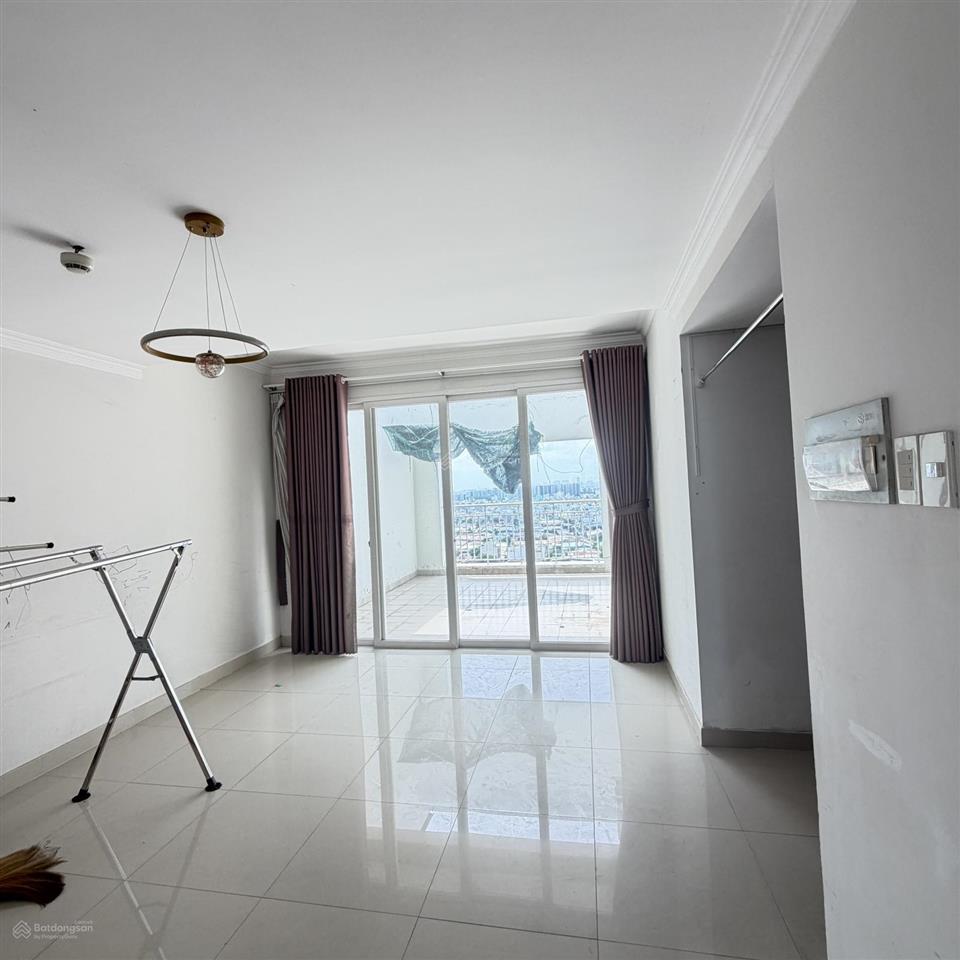 Bán penthouse green town bình tân 181m2, 3pn, sổ hồng riêng, giá 4,8 tỷ