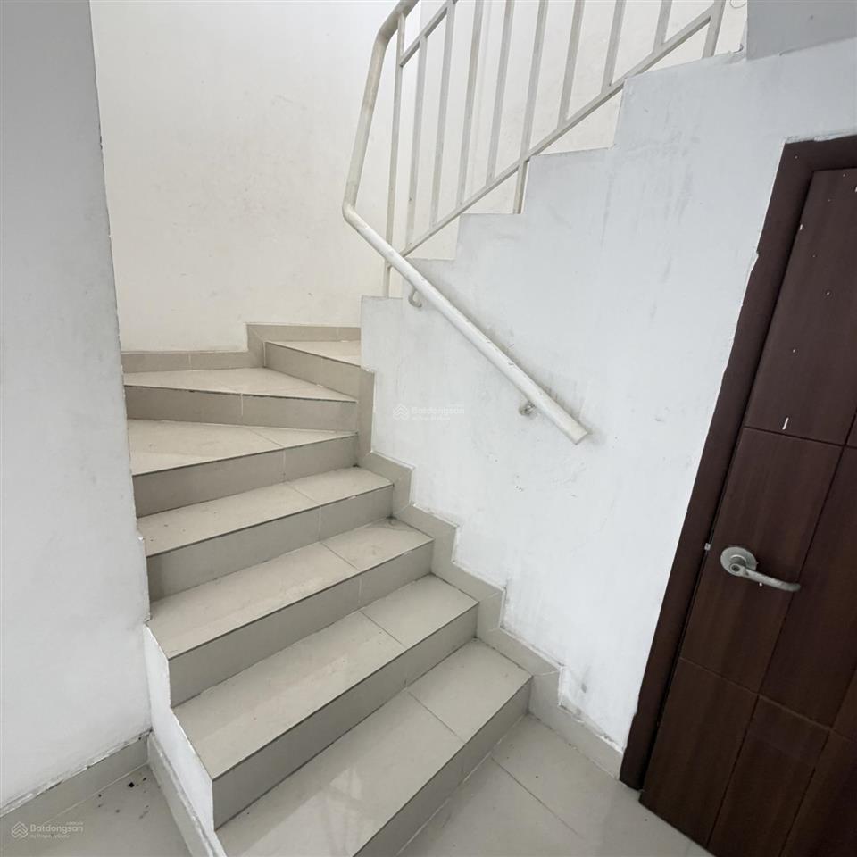 Bán penthouse green town bình tân 181m2, 3pn, sổ hồng riêng, giá 4,8 tỷ
