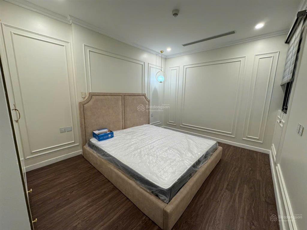 Cho thuê căn hộ 3 ngủ đủ đồ tại sunshine city giá 24 triệu vào luôn