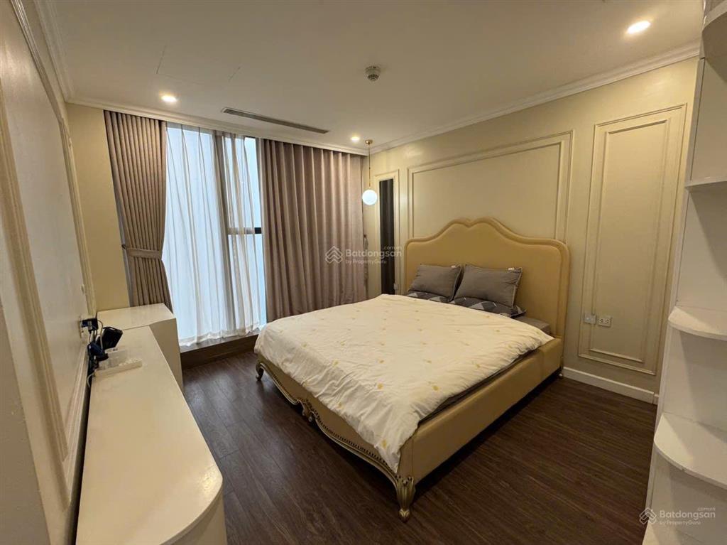 Cho thuê căn hộ 3 ngủ đủ đồ tại sunshine city giá 24 triệu vào luôn
