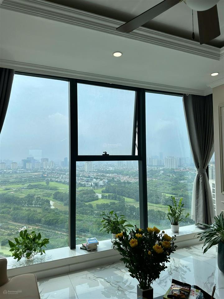Cho thuê căn hộ 2+1 ngủ sunshine city đầy đủ đồ
