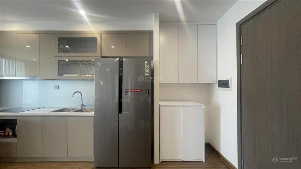 Cho thuê căn hộ 2 ngủ đủ đồ vinhomes west point