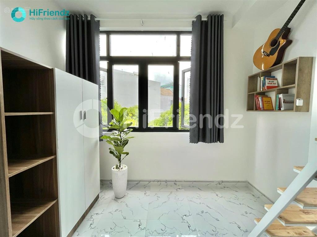 Duplex ngay đại học luật  4 người 4 xe  đầy đủ tiện ích