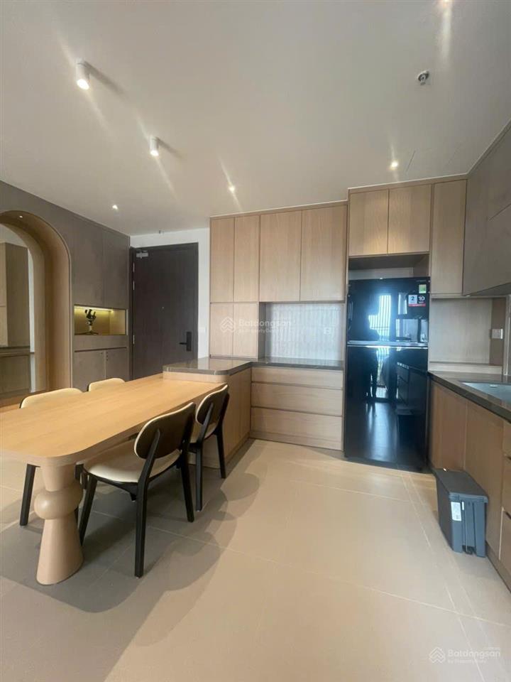 Cho thuê celesta rise 2pn full nt view hồ bơi nhà nội thất cao cấp dọn vào ở liền