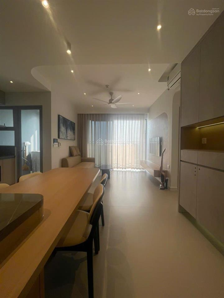 Cho thuê celesta rise 2pn full nt view hồ bơi nhà nội thất cao cấp dọn vào ở liền