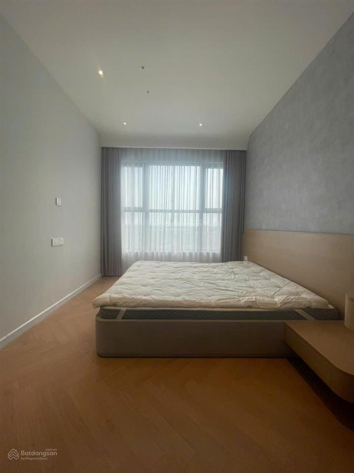 Cho thuê celesta rise 2pn full nt view hồ bơi nhà nội thất cao cấp dọn vào ở liền