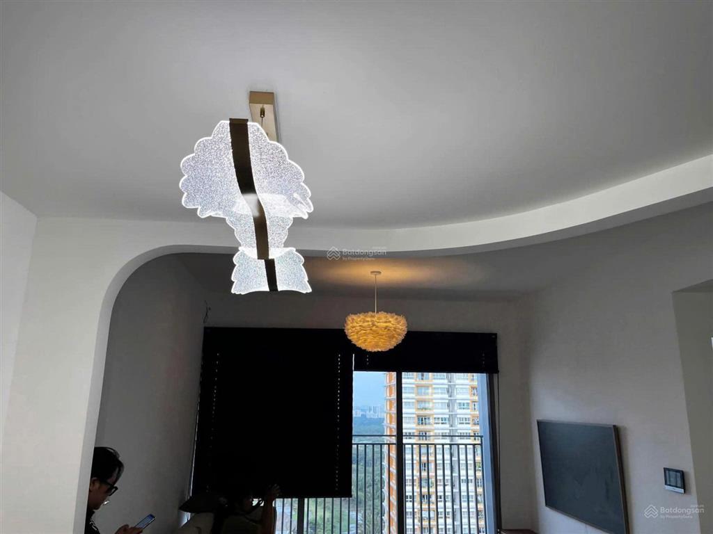 Cho thuê 3pn celesta rise full nội thất cao cấp tầng cao view thoáng giá chỉ 24 triệu/tháng