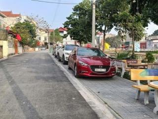 Nam hồng đông anh | nhà 3 tầng dân xây
mt 5.6m rộng thoáng, 4 phòng ngủ