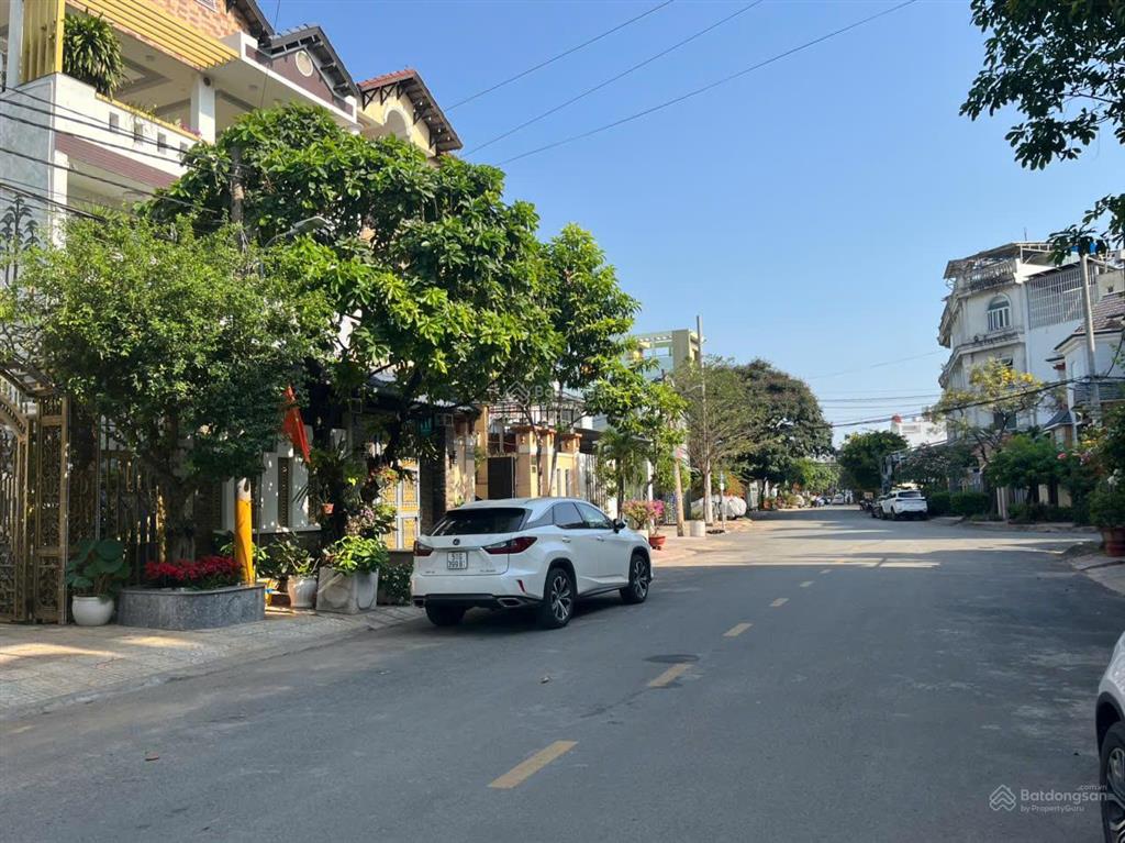 Biệt thự vip 3 tầng  mặt tiền 8m  gần khu 38ha, sân bay 10 phút