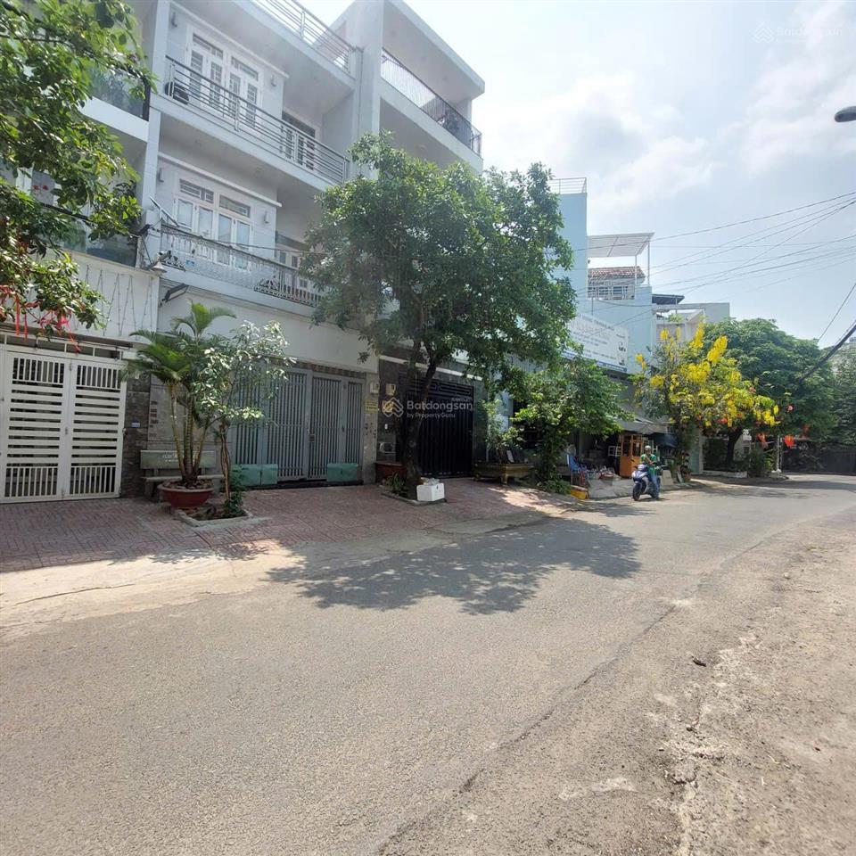 Bán gấp đất phân lô vip dương thị giang  4x20  đường 12m  chỉ 8.4 tỷ tl