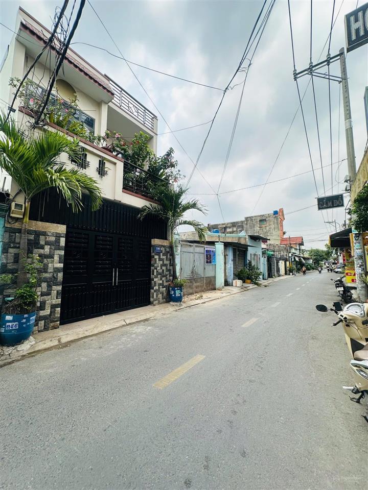 Bán nhà mặt tiền kinh doanh  dt 210m2  ngang 6m  chỉ 12.2 tỷ