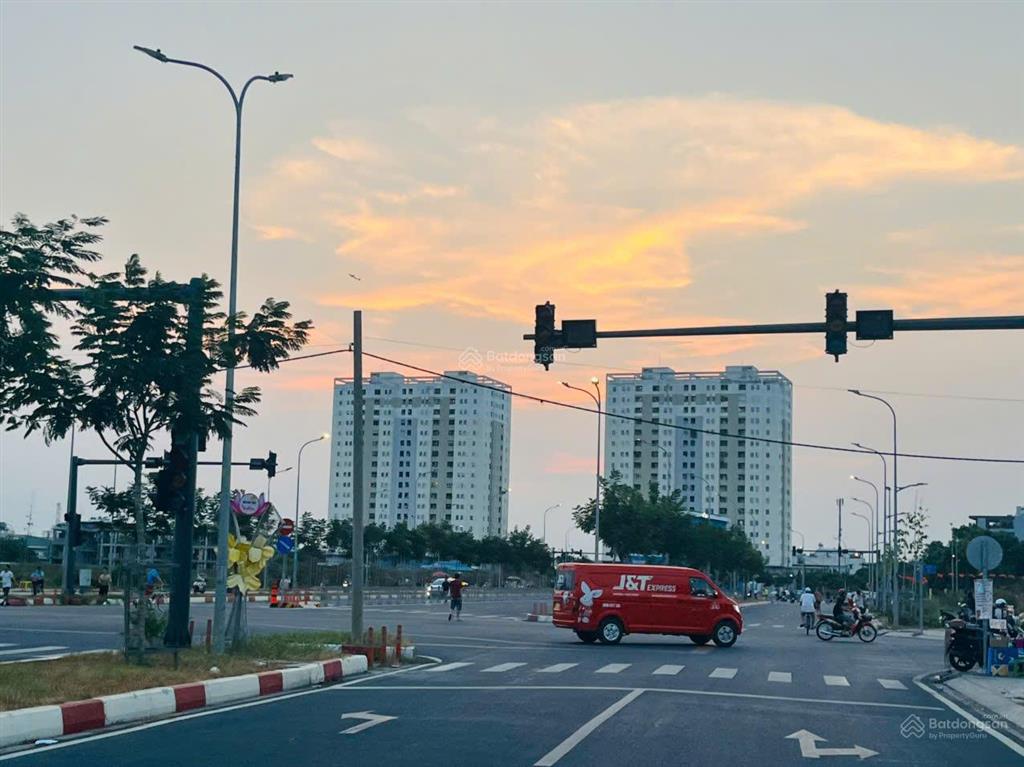 Bán gấp đất khu 10ha dương thị giang  đường 12m  chỉ 6.35 tỷ