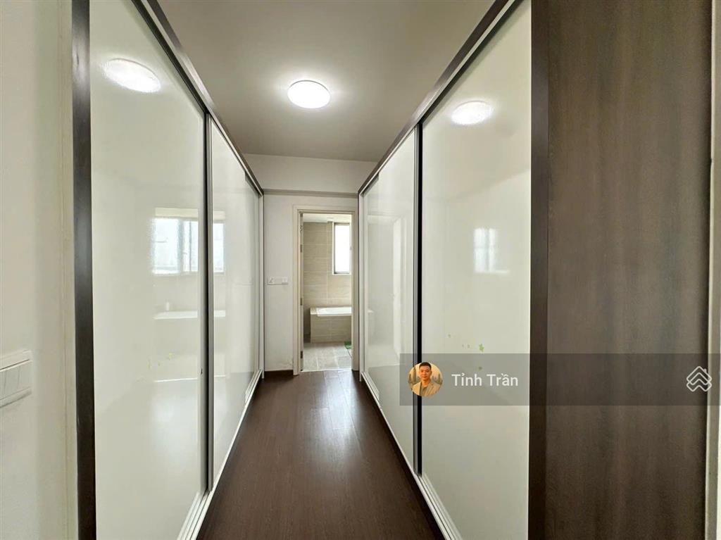 Cho thuê căn 4pn siêu rộng  212m2, giá chỉ 60 triệu/tháng  vista verde. lầu cao view sông