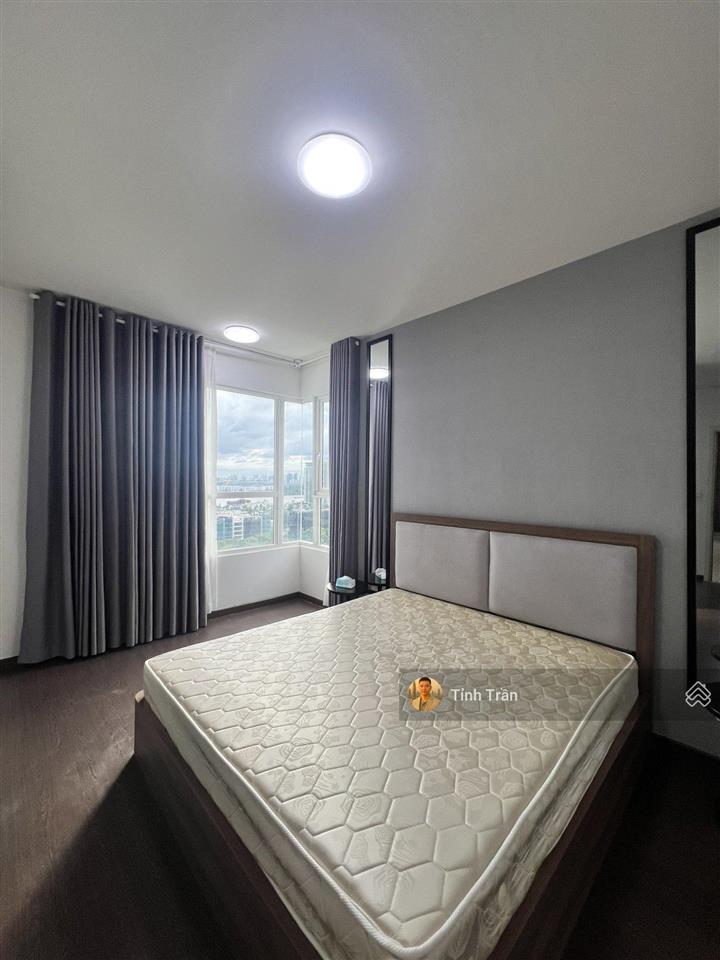 Cho thuê căn 4pn siêu rộng  212m2, giá chỉ 60 triệu/tháng  vista verde. lầu cao view sông