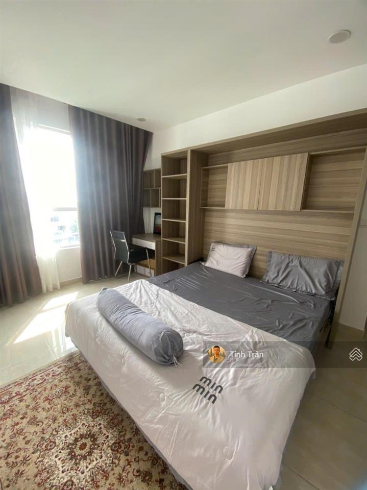 Vista verde  bán căn 2pn ban công đông nam giá tốt  7,8 tỷ bao hết, sổ hồng sẵn