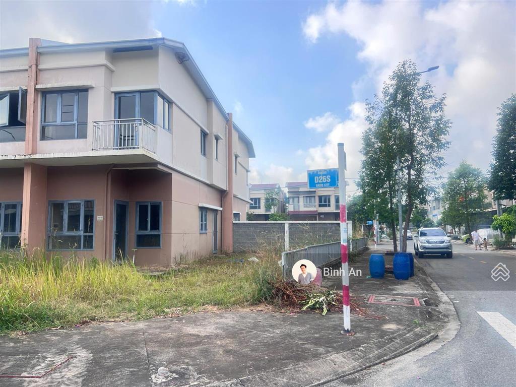 Bán ngộp căn góc tứ lập 148.4m2 full thổ cư tại kđt oasis city bến cát, sổ sẵn, giá 2,08 tỷ