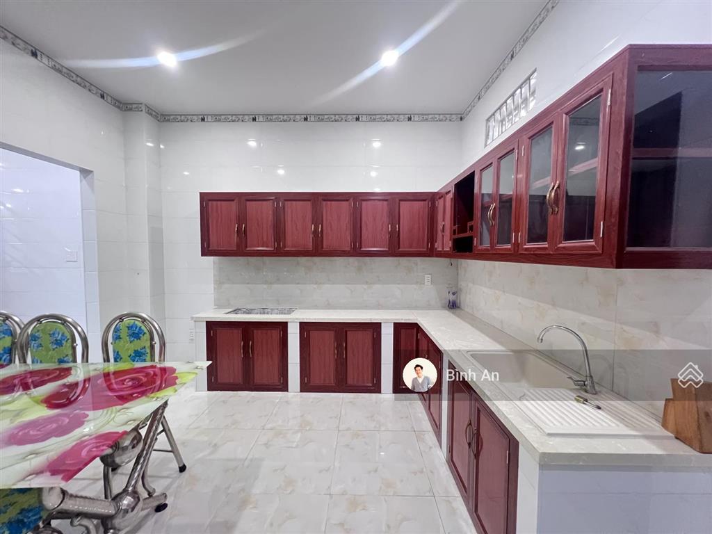 Bán căn shophouse đã hoàn thiện mới 100% kđt oasis city, 4pn, 3wc, trục đường đẹp dự án