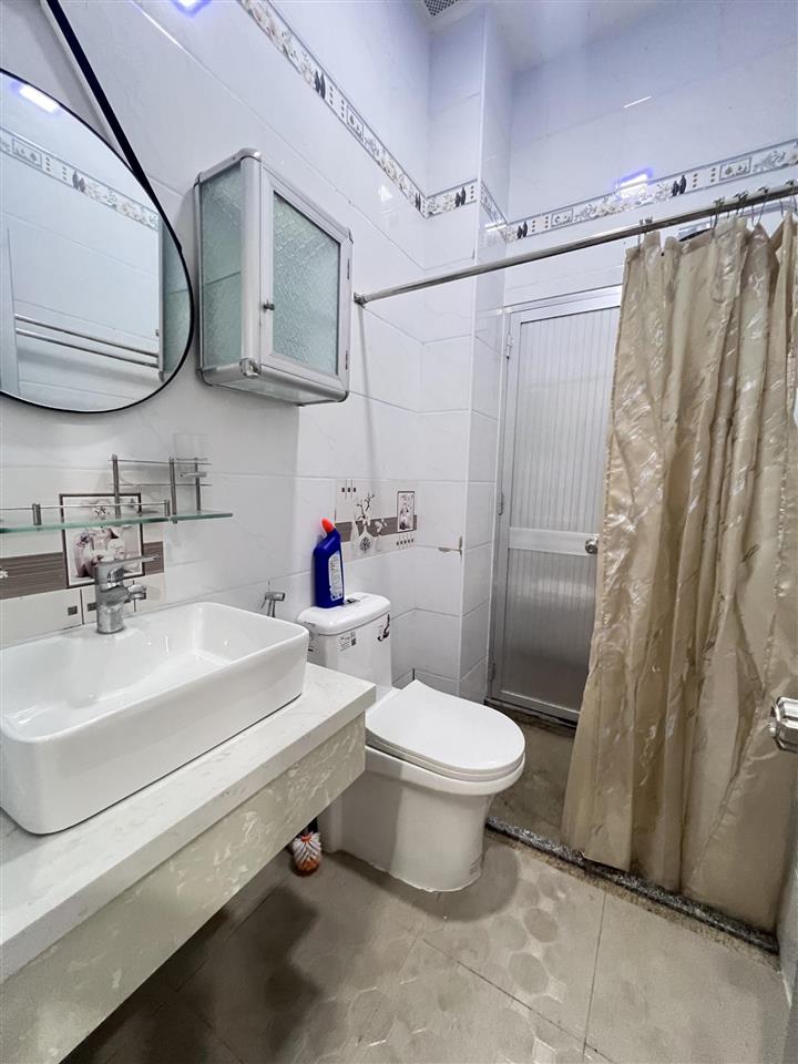 Bán căn shophouse đã hoàn thiện mới 100% kđt oasis city, 4pn, 3wc, trục đường đẹp dự án