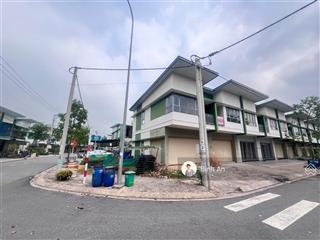 Hạ giá bán gấp căn góc 155,8m2 đất full thổ cư kđt oasis, trục đường đẹp, dân cư ở đông chỉ 3,1 tỷ