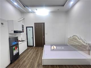 Cho thuê căn hộ dịch vụ có sẵn nội thất tại ngõ 562 đường láng, giá 4,5tr/tháng