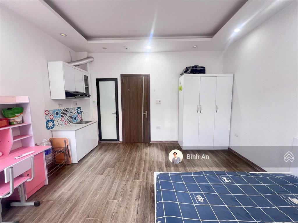 Chính chủ cho thuê căn hộ dịch vụ có sẵn nội thất tại ngõ 562 đường láng, giá 4,3tr/tháng