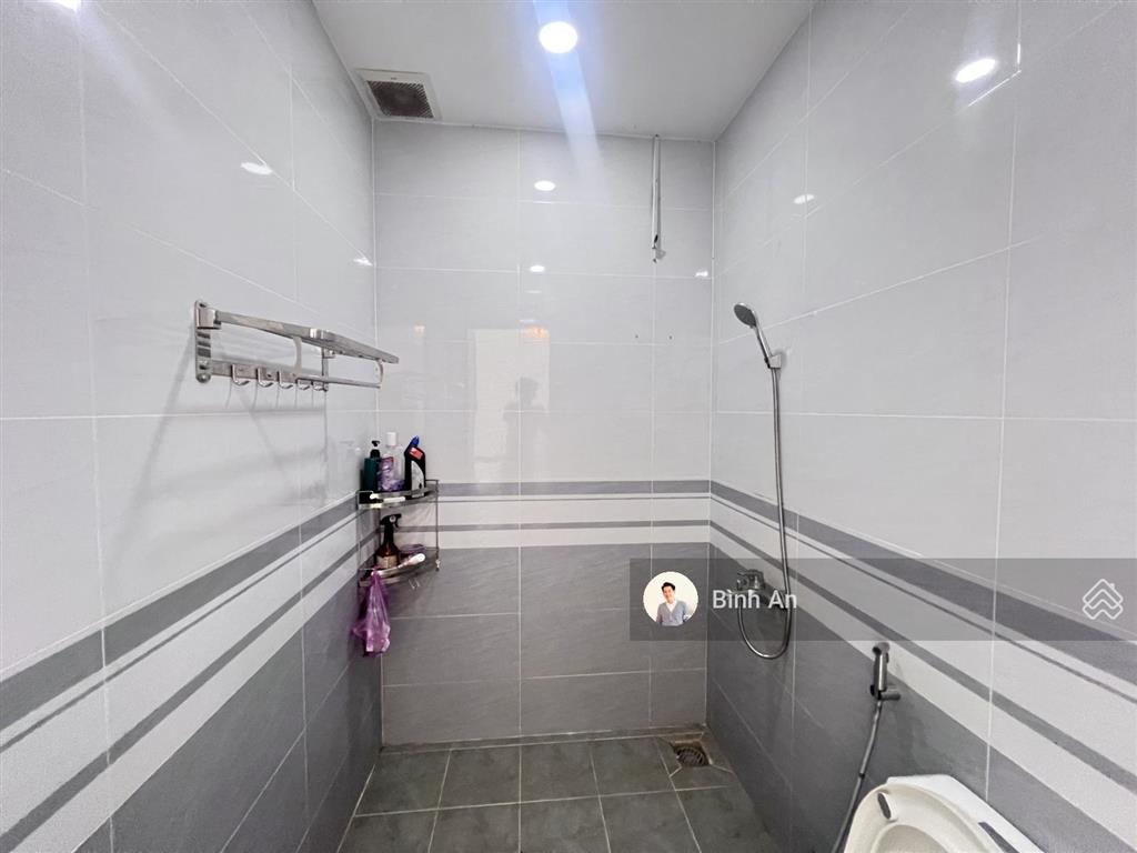 Bán shophouse hoàn thiện 2pn tại kđt oasis, 87m2 full thổ cư, tặng nội thất, sổ sẵn, giá 2,1 tỷ