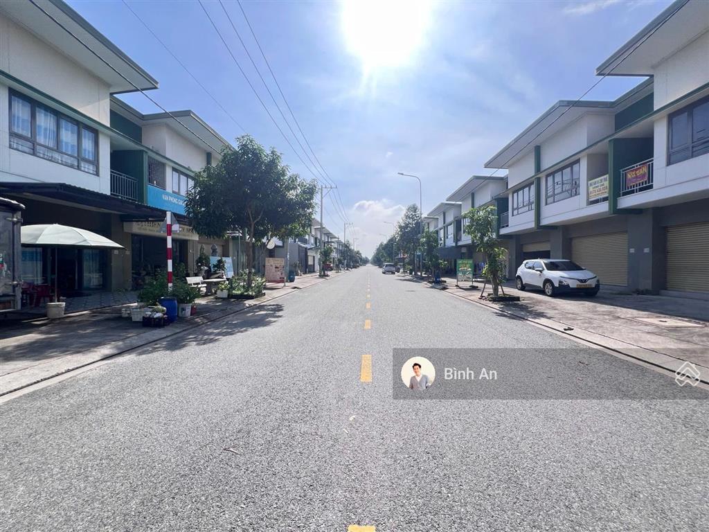 Bán ngợp căn shophouse 2 tầng, 80m2 full thổ cư, trục đường d4s đẹp tại kđt oasis, giá 1,75 tỷ