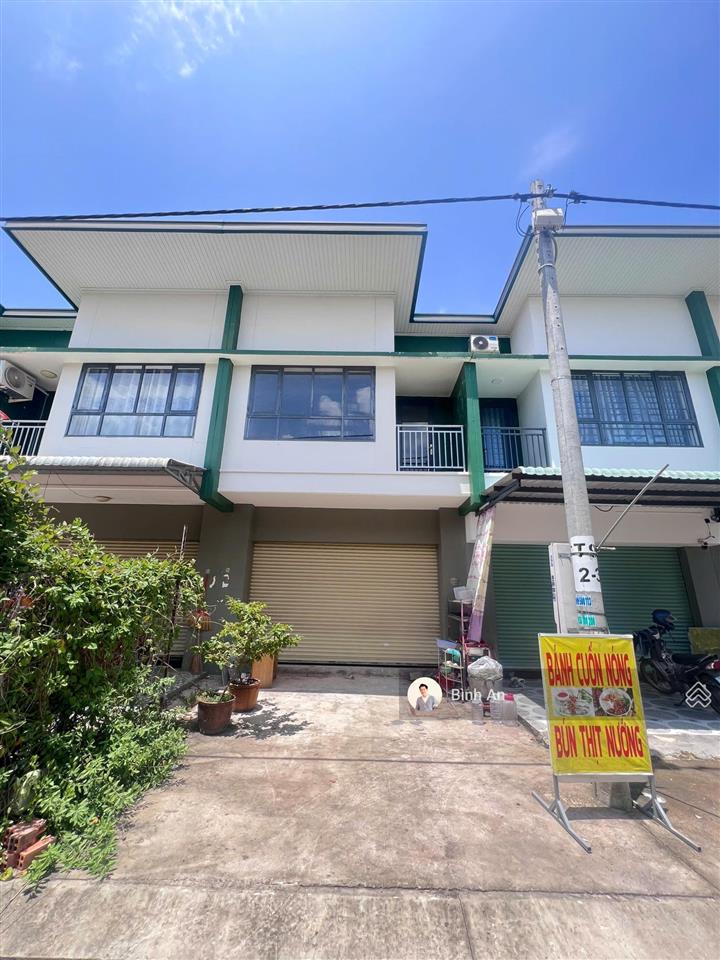 Bán căn shophouse 85m2 full thổ cư tại kđt oasis, sổ sẵn, giá 1,75 tỷ