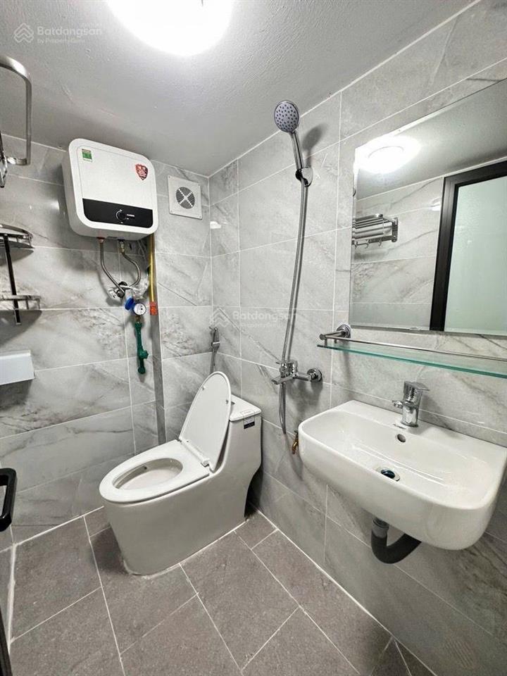 Hàng hiếm  cần bán tòa căn hộ dịch vụ phố vũ tông phan, 8 tầng, dòng tiền hơn 2 tỷ, ô tô vào nhà.