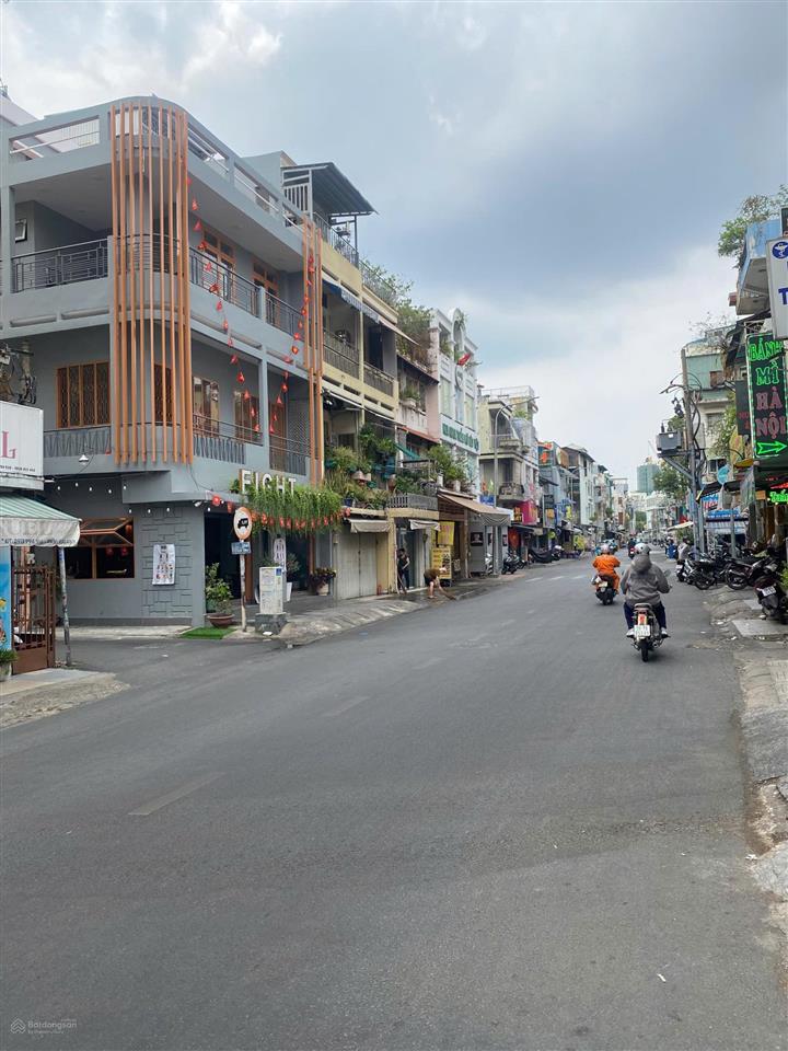 Bán nhà 2 mặt tiền đặng văn ngữ, pn. 4x14m, 2 lầu. giá 15,5 tỷ tl.