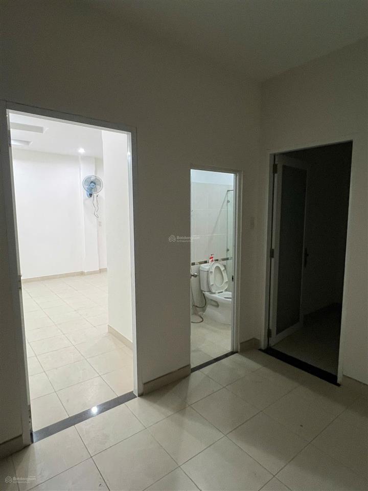 Bán nhà mặt tiền đường ngô gia tự, p. 9, q.10. dt 4x23 24.5 tỷ (tl)