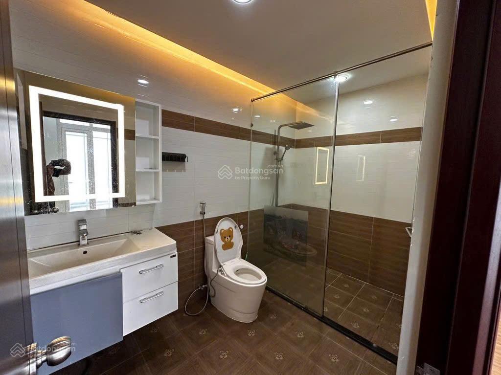 Bán nhà đường 3 tháng 2 quận 10 6x20 4 tầng 25 tỷ tl