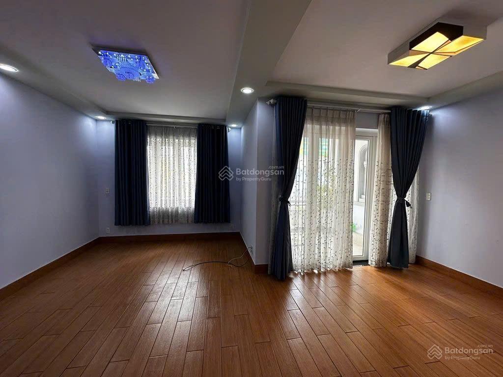 Bán nhà đường 3 tháng 2 quận 10 6x20 4 tầng 25 tỷ tl