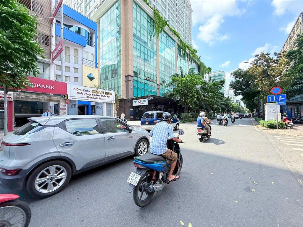 Bán nhà mặt tiền nguyễn đình chiểu q3 (đoạn 2 chiều)  5 tầng có hđ thuê 75tr/tháng  giá 35.5 tỷ