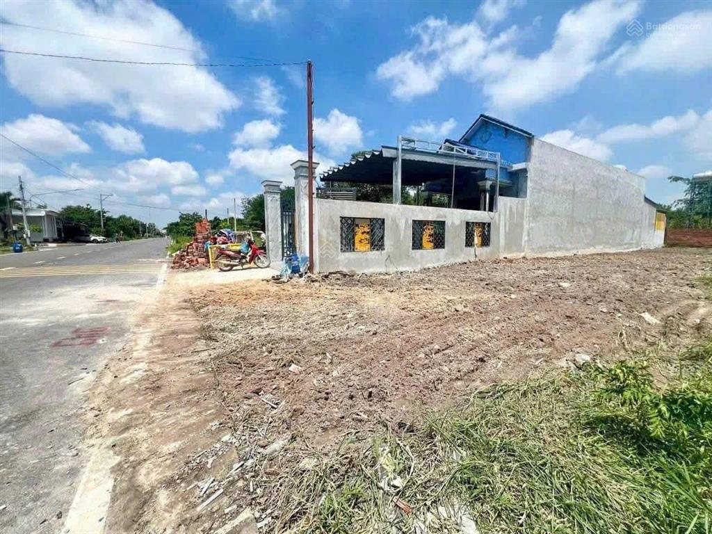 Bán đất thổ cư mặt tiền đường nhựa cây trôm mỹ khánh, 1055 m2, chính chủ. công chứng ngay