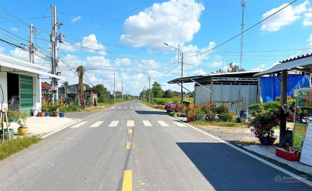Gia đình tôi cần bán lô đất đường tl 2 xã tân phú trung củ chi 840m2, shr, thổ cư, công chứng liền